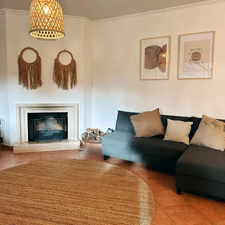Charmy Flat Next To Golf With Swimming Pool Almada